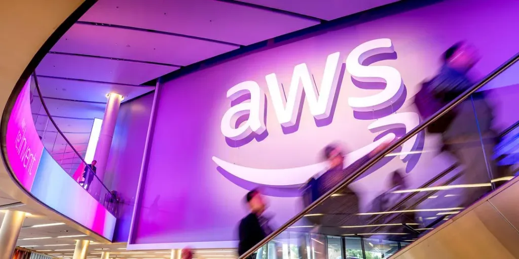 Amazon'dan Kritik Transfer: Eski Microsoft Copilot CTO'su Pedram Rezaei AWS'ye Katıldı - öneri yazı görseli