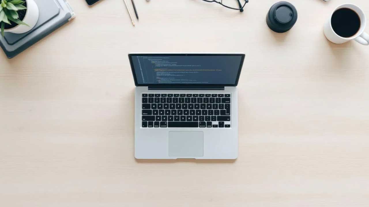 7 Açık Kaynak Cursor Alternatifi: 2025'in En İyi AI Kod Editörleri